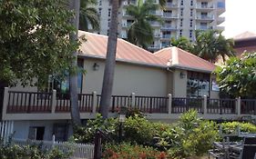 Montego Bay Club-Delux Seaside Condo